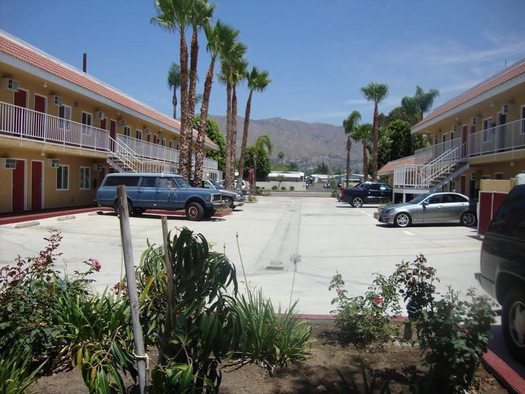 Glendora Motel Buitenkant foto
